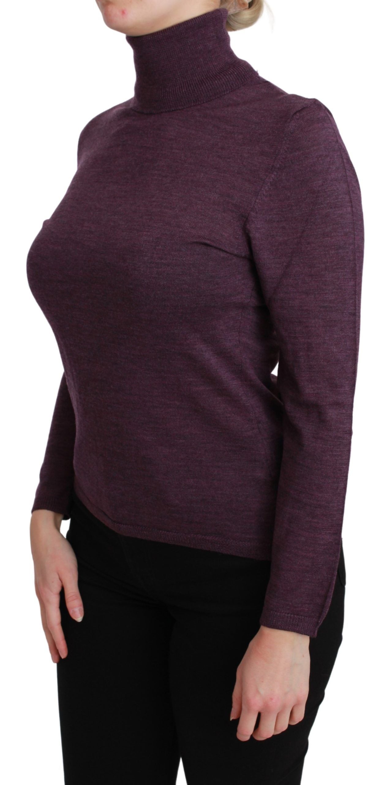 Elegant Turtleneck Wool Sweater in Purple