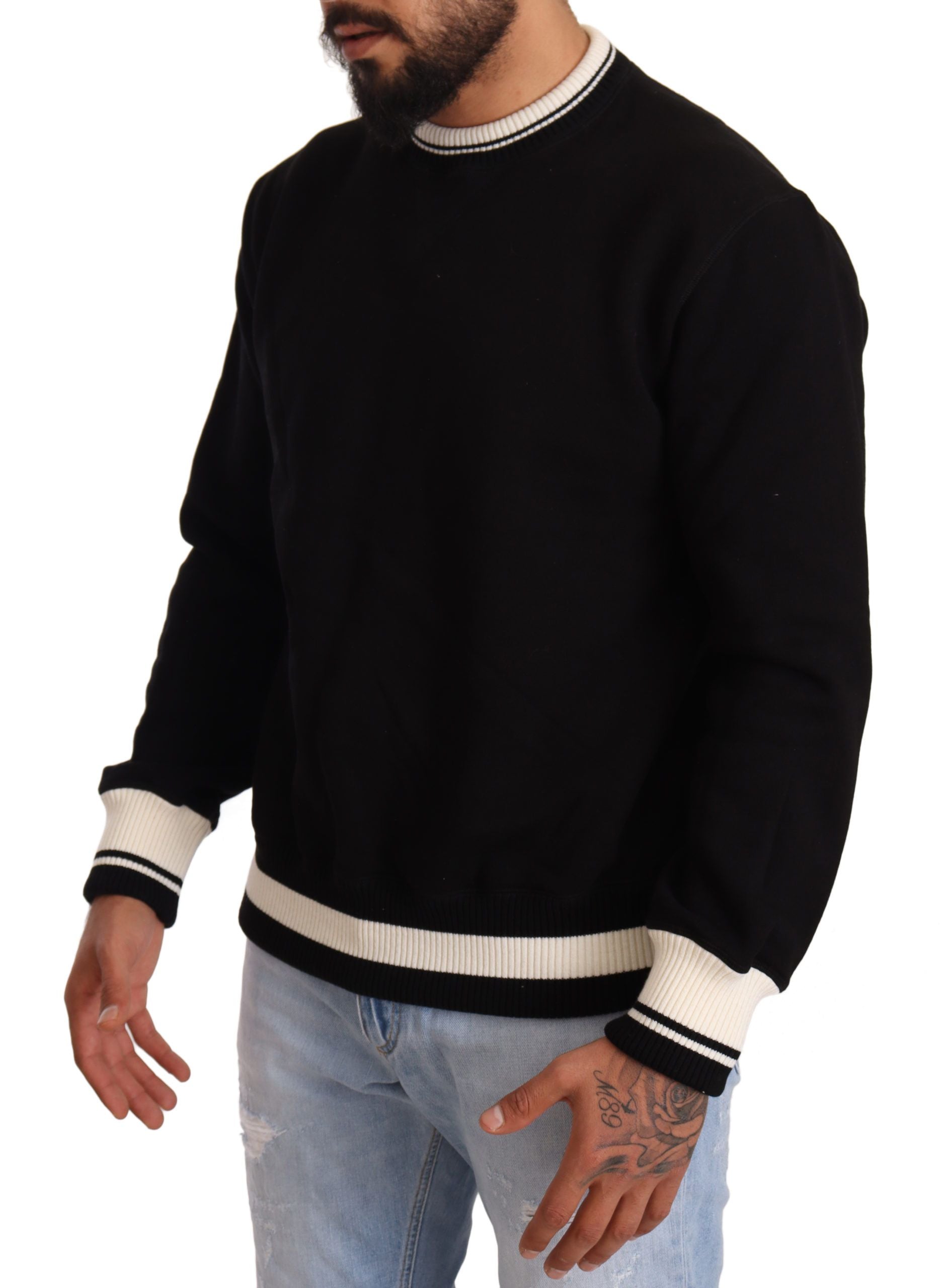 Elegant Monochrome Crew Neck Sweatshirt