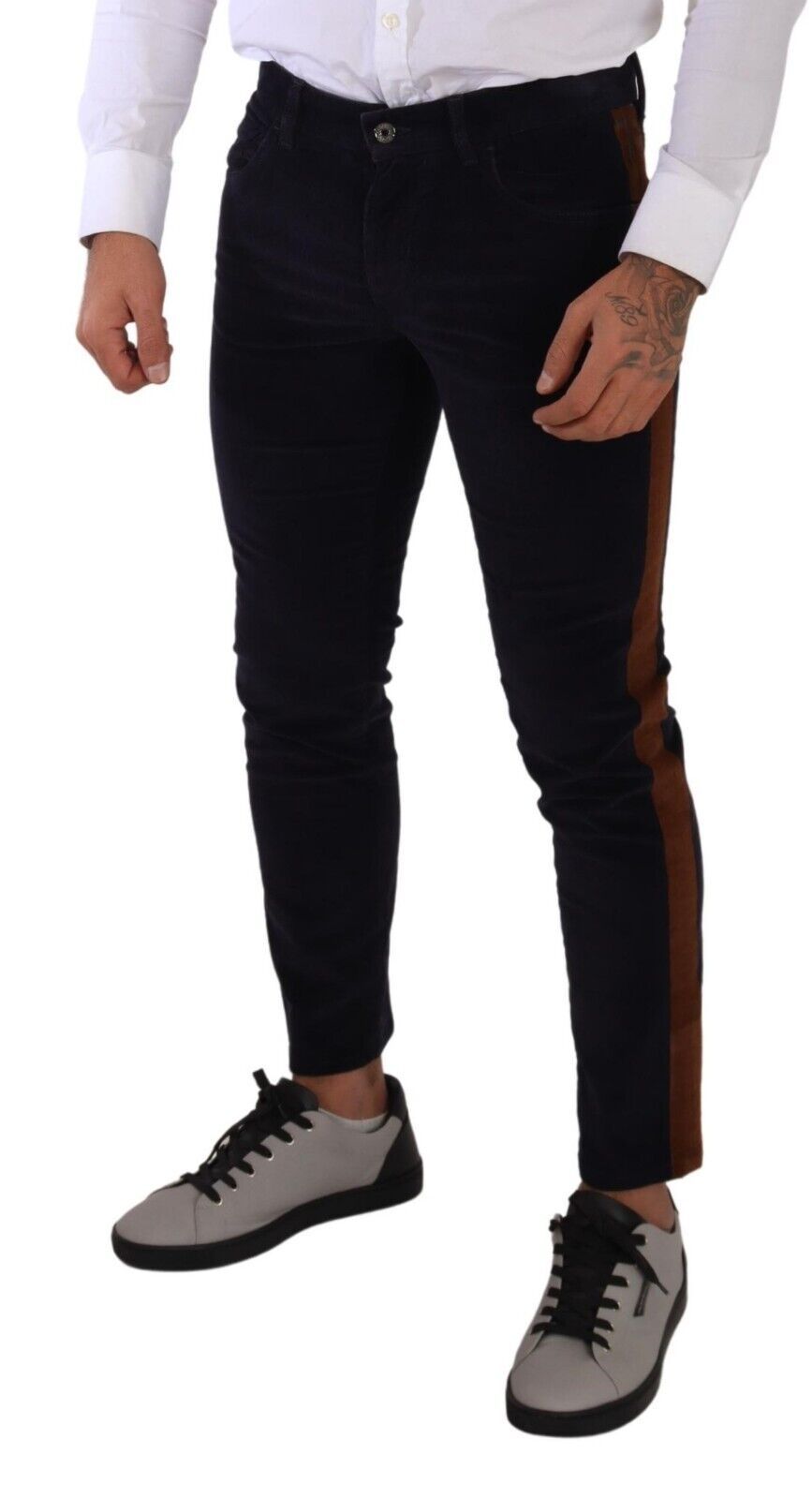 Elegant Slim Fit Denim for the Modern Man