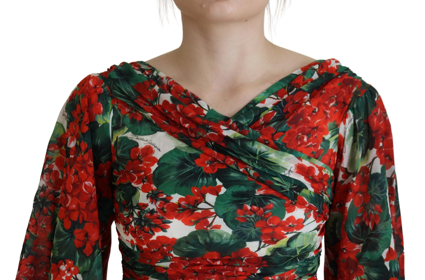 Enchanting Floral Print Sheath Dress