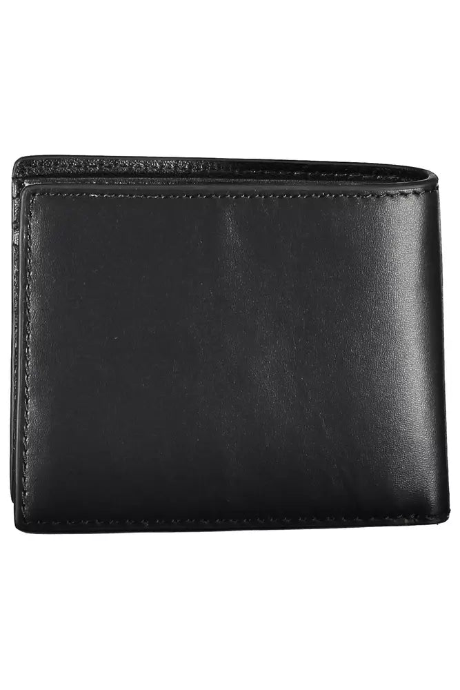 Sleek Black Leather Wallet with Contrast Accents