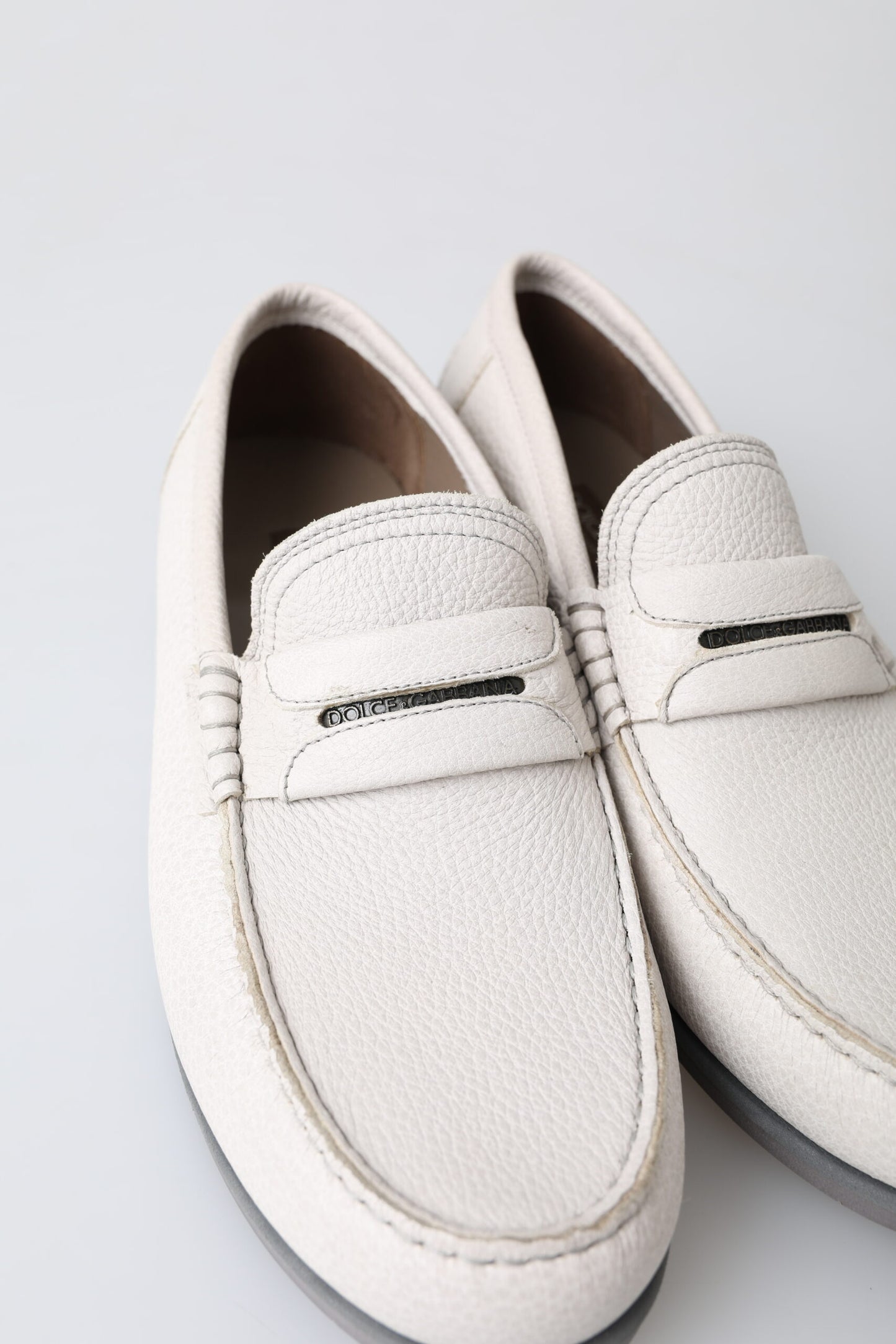 Elegant Light Grey Leather Loafers