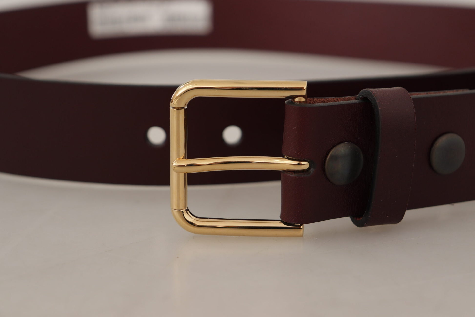 Chic Brown Leather Belt – Timeless Elegance