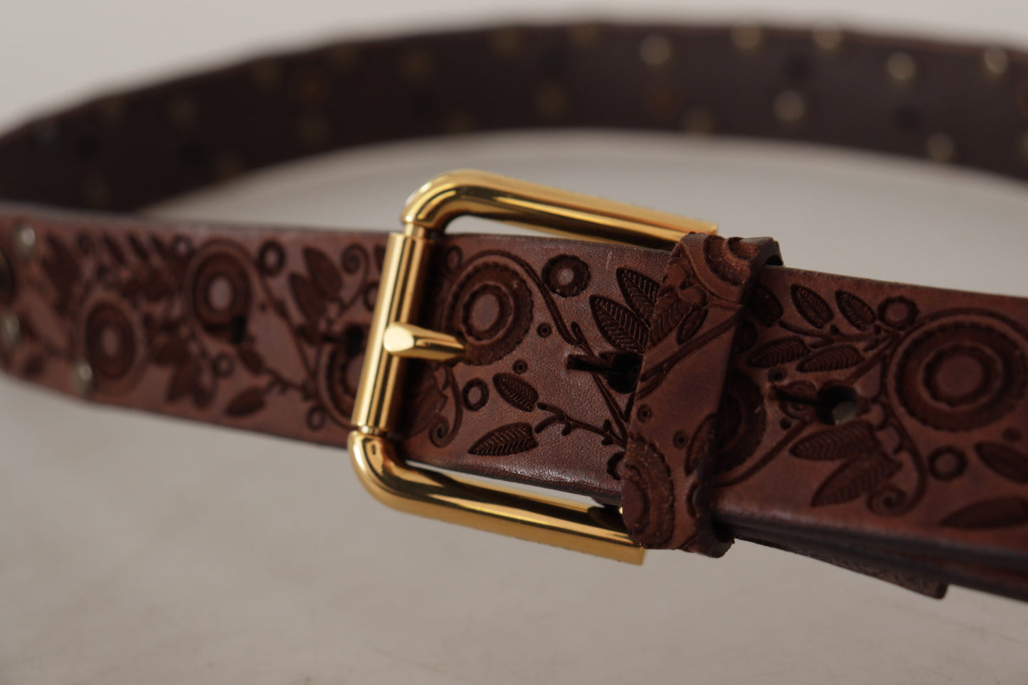 Elegant Leather Belt with Engraved Buckle