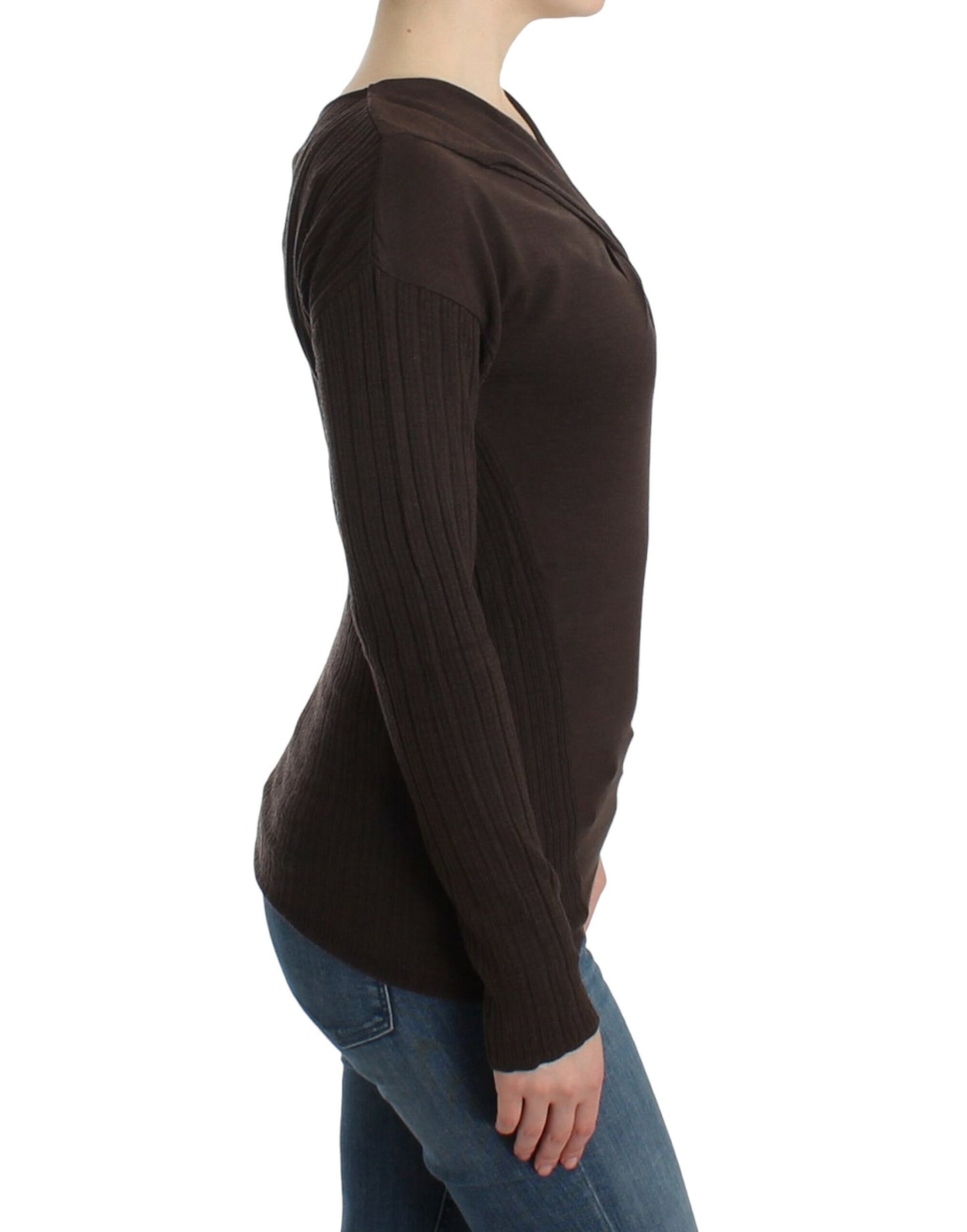 Chic Keyhole Virgin Wool Sweater