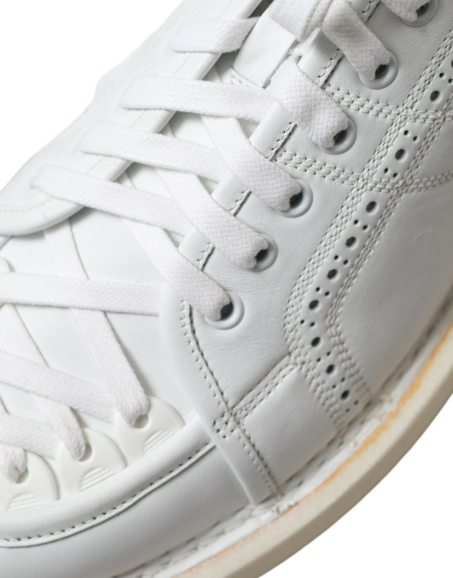 Elegant White Calfskin Oxford Sneakers