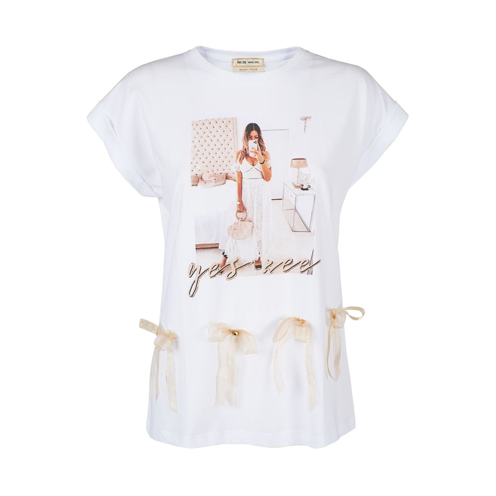 Chic White Cotton Tee with Signature Detail