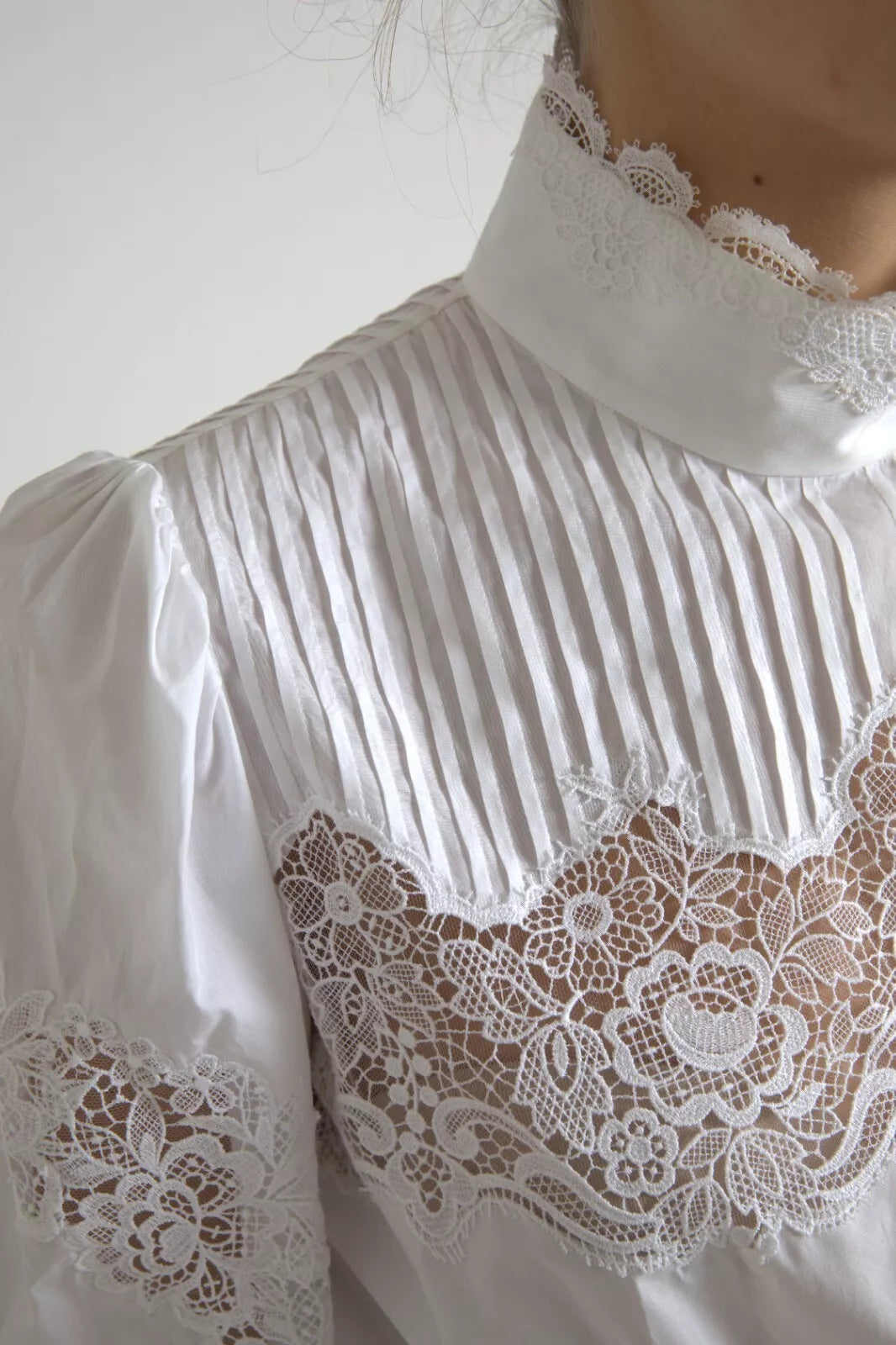 White Cotton Lace Trim Turtle Neck Blouse