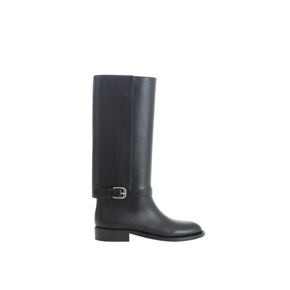 Elegant Leather Boots in Timeless Black