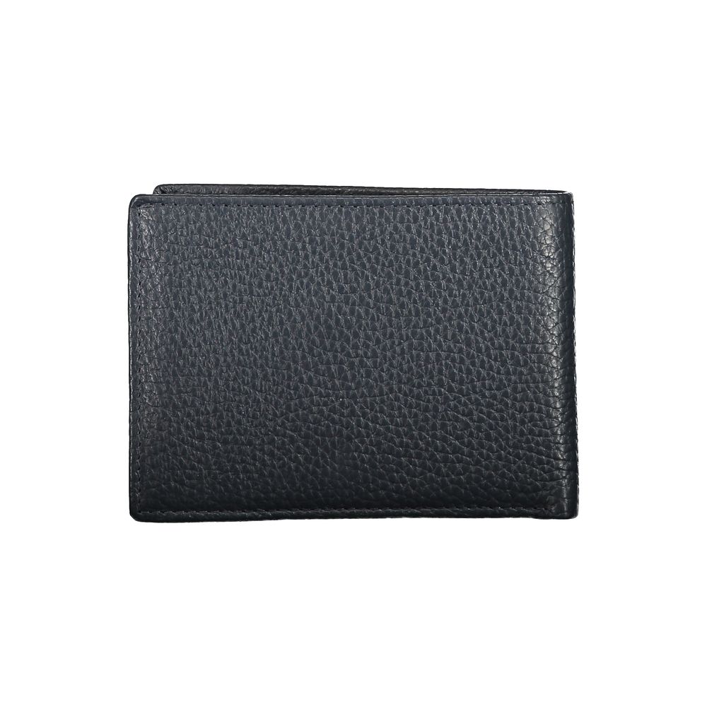 Sleek Blue Leather Wallet with Ample Space